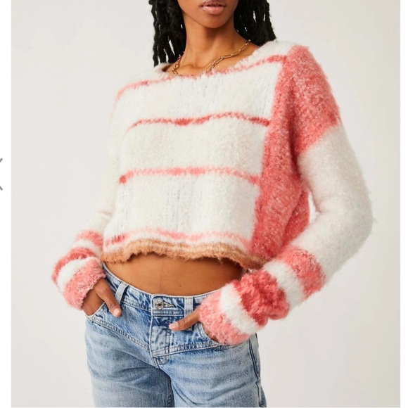 Free People Sweaters - NWT✨Free People $148 Emerson Champagne Dream Comb